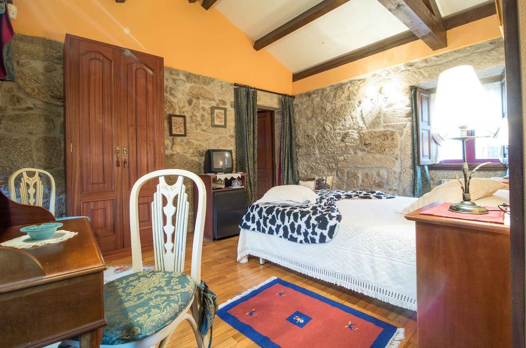 Hotel Pazo Da Fraga Albeos Pokoj fotografie