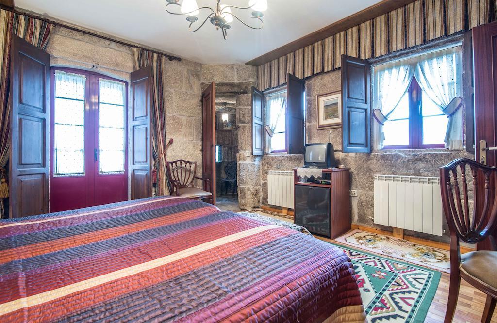 Hotel Pazo Da Fraga Albeos Pokoj fotografie